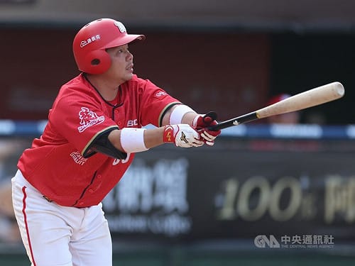 雄鷹與賴智垣、劉時豪達合約共識　厚實投捕戰力