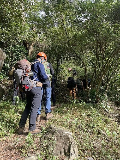 屏東5人疑誤食大花曼陀羅獲救　登山未投保擬開罰