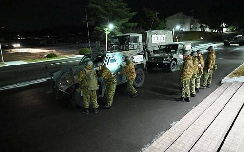 日本青森外海7.5強震深夜來襲　民眾寒冬中驚恐避難