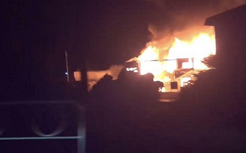 日本青森外海7.6強震！多地火災傳森林大火 2700戶停電