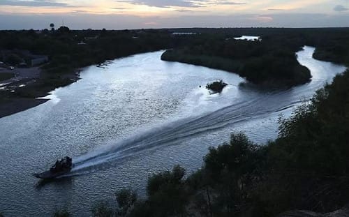 不「放水」 關稅加5%! 德州農民缺水 川普要墨西哥「還」水 默總統 : 我們3年乾旱