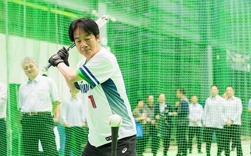 賴清德投打二刀流！「百億圓夢」青年赴美參訪大聯盟、運科機構