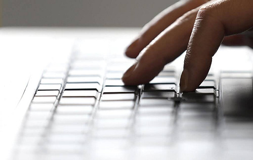 德年度10大詞彙　AI時代、兵役抽籤反應社會變革