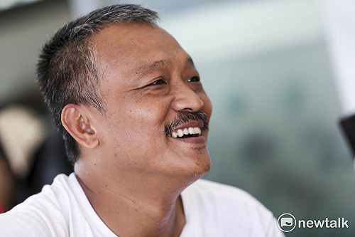 人物狂想曲》金曲歌王唱野台 麵包車樂團讓長照老人感動流淚