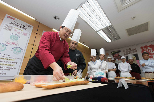 產業博覽會 四校聯手挑戰72公尺潛艇堡