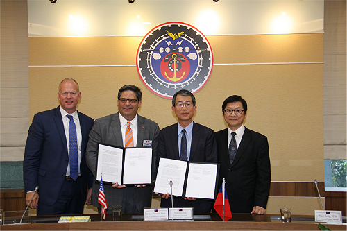 我與美國懷俄明州簽署駕照相互承認協定