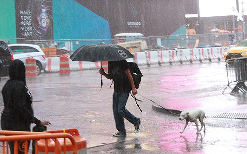 東北風＋卡努持續影響 北、東、南嚴防豪大雨