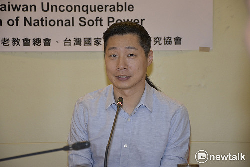 不滿黃國昌？ 林昶佐：前幾天才一起喝咖啡聊選情