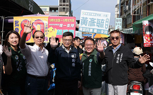 王瑞德第20次南下陪同掃街   賴瑞隆走訪鳳山肉豆公市場