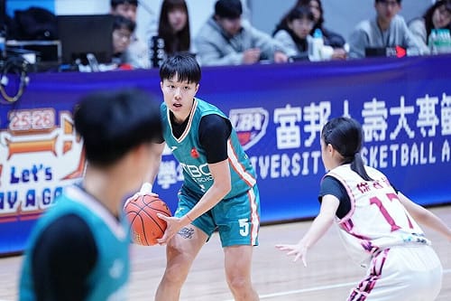 邱群琋飆分秀後稍冷靜　UBA中信狂勝輔大60分