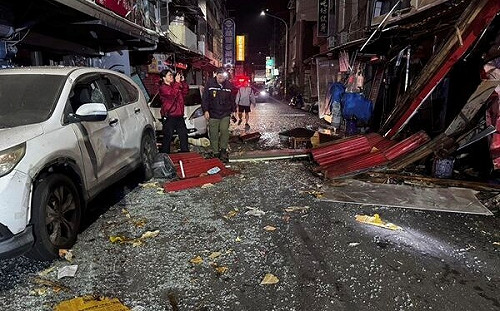 台南民宅氣爆威力驚人！波及10戶3車 屋主與路人無生命危險