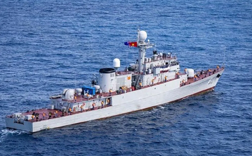 越南軍艦首度過台海! 解放軍急派33機7艦巡航 中媒怒 : 該算「這2筆」舊帳了.....