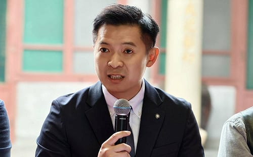 正式宣布參選新竹市長  何志勇：努力說服國民黨辦初選