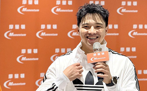 吳念庭現身高雄大立百貨　為運動品牌擔任一日店長