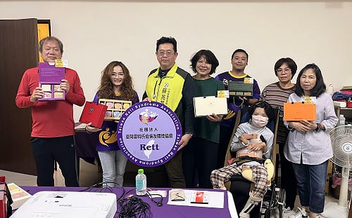 走進「搓手天使」的世界　薛兆基用行動擁抱雷特氏症病友