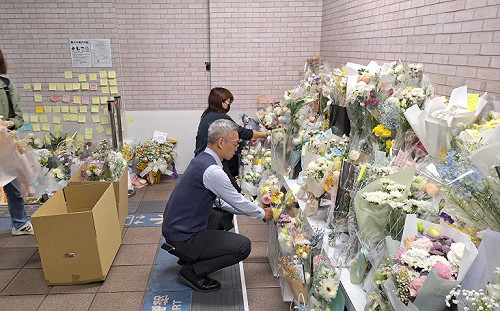 余家昶挺身而出英勇犧牲！北捷設悼念牆「可留言、獻花」