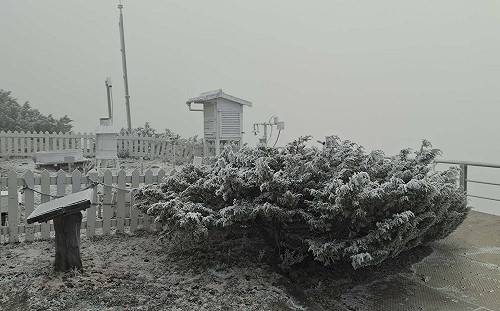 全台急凍！冷氣團強襲馬祖僅7.4度   明晨持續低溫