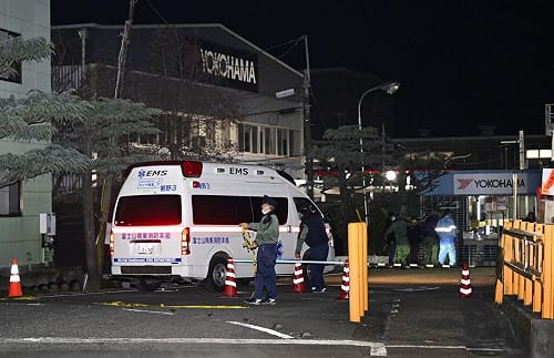 日工廠持刀傷人案　嫌犯戴防毒面具、潑漂白劑釀15傷