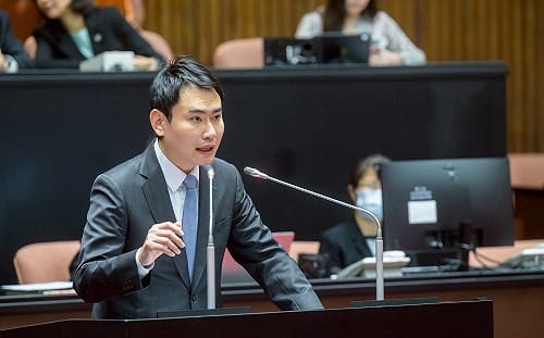 共軍突襲宣布軍演！陳冠廷：以「正義使命」為名恫嚇  既不正義也毫無正當性