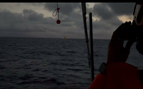 管碧玲曝照：台灣海巡署桃園艦對峙中國海警船 嚴陣以待