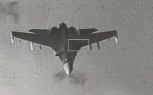 (影) 共機一起飛就被盯上! 國軍監控殲-16、空警-500 中秀台北空拍片威脅