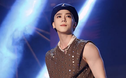 畢書盡遭路人寫大字報痛罵！男子判拘役120日