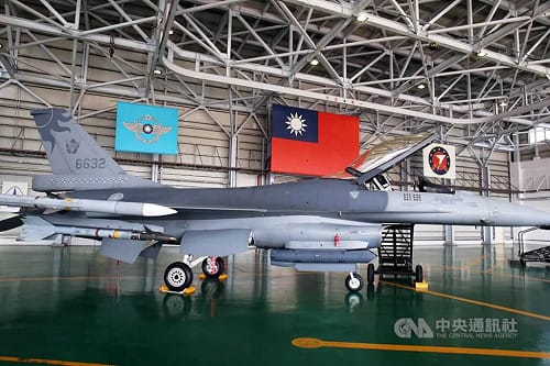 F-16V將配3監控莢艙　構築狙擊瞭望、戰略之眼制空韌性