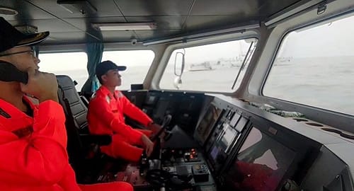 中國海警船東西分進擾金門　海巡巡防艇併航監控