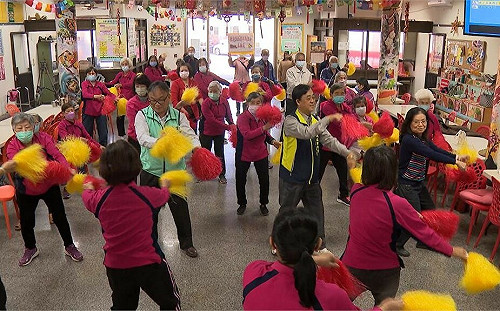 高雄馬拉松1/11開跑　社區啦啦隊應援、烏魚美食也出動