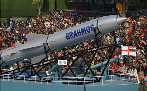 南亞軍備競賽再起! 印度砸2千7百億擴軍 無人機、巡飛彈齊上陣