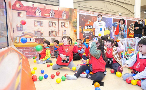 波力夢想店中友百貨快閃 啟動公益認購活動助弱勢