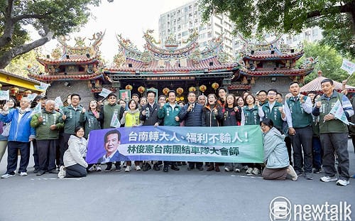 林俊憲車隊選前衝刺  黃偉哲現身籲市民做最好選擇