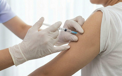 抗癌針要來了！牛津預計2026試驗 醫揭：「2目標」是救命關鍵