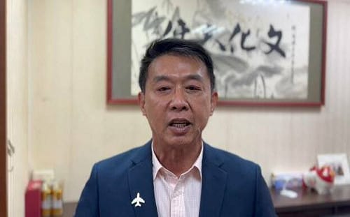 初選電話民調前車掃拜票   許智傑：努力到最後一刻