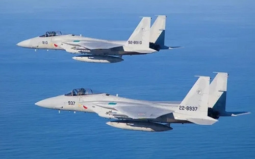 F-15J戰機遭殲-15B二次「雷達鎖定」! 美媒「覆盤」 稱體系作戰出現「技術代差」