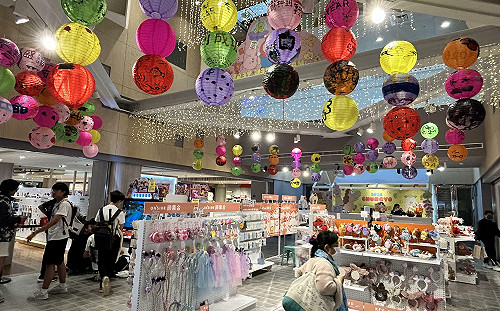 展現社區共融 中友百貨彩繪燈籠串聯中彰投 