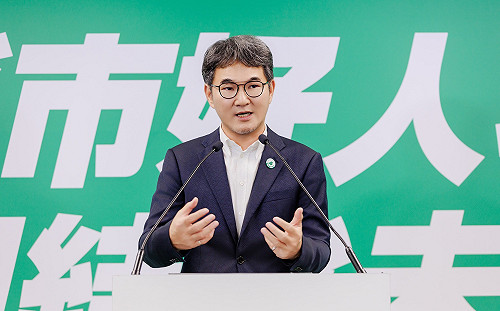 台男滯留阿布達比55天終返台 她還原營救過程：關鍵人物是劉建國