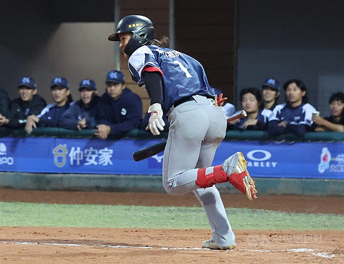 戴伯丞大專聯賽冠軍完美句點　2/1向統一獅報到