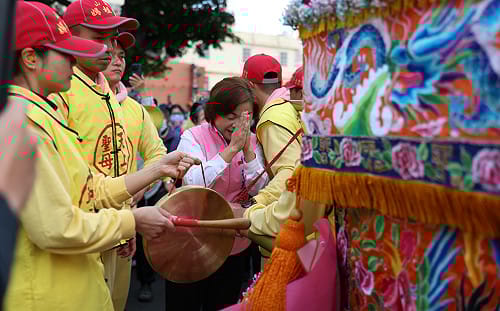 (影)山邊媽祖現神跡 鑾轎轉向楊瓊瓔停下3分鐘