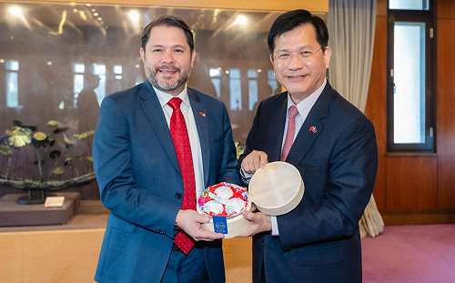 美議員曝華府高度關注賴清德國防預算 林佳龍：盼建構安全供應鏈