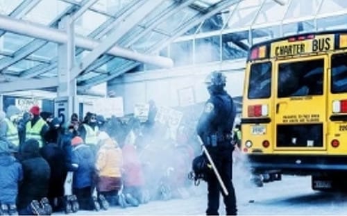 ICE又殺人! 上百國會議員連署彈劾諾姆 柯林頓、歐巴馬也怒了…..