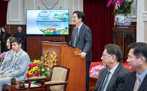 去年已逾1,400位青年參與  總統：將擴大青年百億海外圓夢計畫的規模