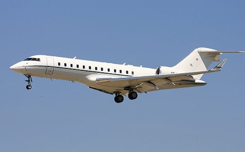 貿易戰延伸到航空業 ! 川普威脅「封殺加拿大飛機」：若拒認證美國灣流飛機 就課50％關稅