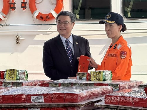 台美聯手逮貨輪走私近1.3噸毒品　卓榮泰表彰海巡等