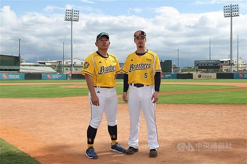 西田明央「界外球請注意安全」　受山田哲人影響