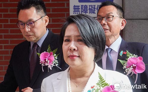 轟民眾黨拿中配挑釁分化台灣  吳靜怡：柯文哲就是李貞秀背後的影武者