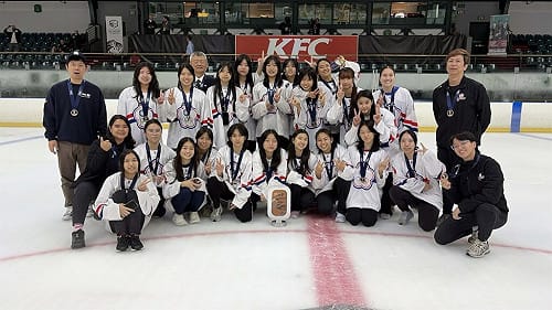 U18女子冰球世錦賽摘銅  台灣小將南北奔波不喊累