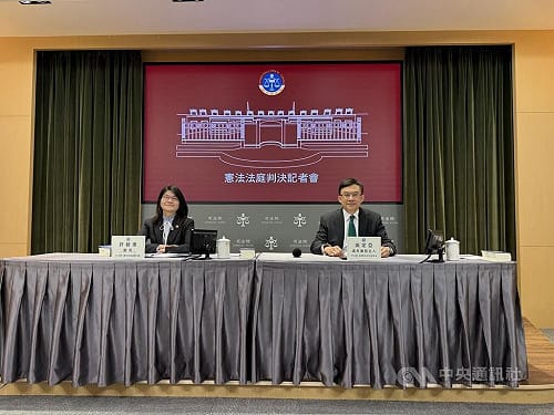 健保法補充保費罰鍰規定　憲法法庭判部分違憲