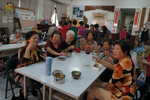 1700萬銀彈挹注長照  盼取得中市議會支持