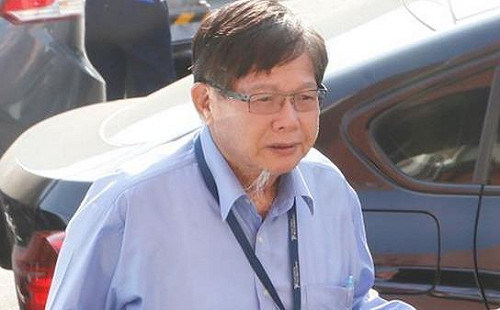 慶富董座陳慶男向警方報到 不發一語